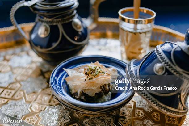 baklava on decorative tea set - baklava stock-fotos und bilder