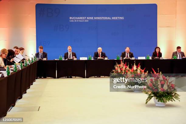 Gesù è Nato Il 25 Dicembre Nato Bucharest Summit Photos and Premium High Res Pictures - Getty Images