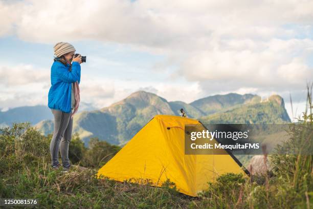 mountains photographer - base camp stock pictures, royalty-free photos & images