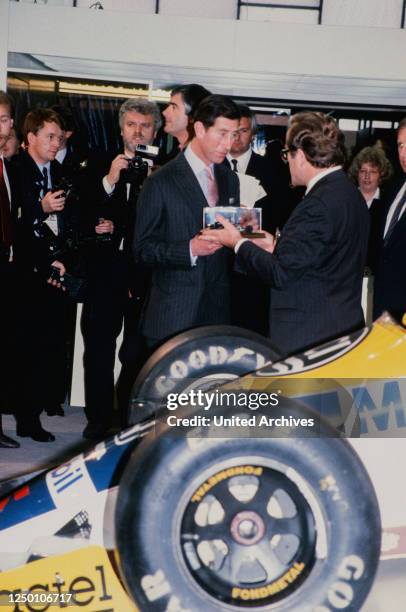 Besuch von Prinz Charles und Prinzessin Diana in Bonn - Messebesuch.