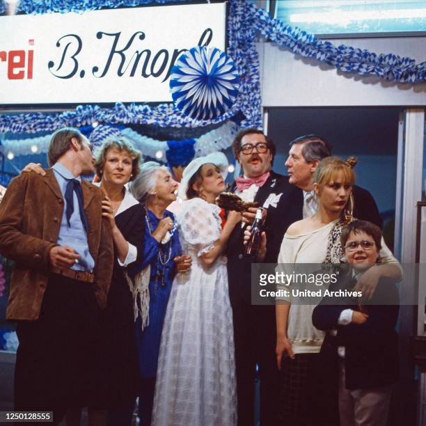 Die Knapp-Familie, Minifernsehserie, Deutschland 1981, Darsteller: Ulrich Gebauer, Rosel Zech, Else Quecke, Verena Reichhardt, Martin Sperr, Eberhard...