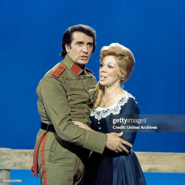 Die italienische Opernsängerin Mirella Freni und Franco Corelli, Deutschland 1970er Jahre.