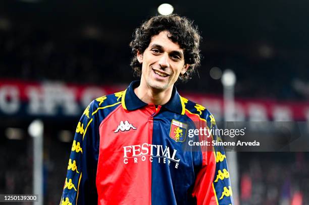 Singer and fan of Genoa Bresh looks on prior to kick-off in the Serie B match between Genoa CFC and Reggina at Stadio Luigi Ferraris on March 31,...