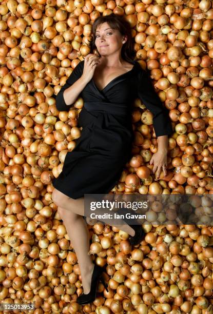 Lorraine Kelly unveils that the humble onion gives the most pleasure per penny following new research from Sainsbury's 'Live Well For Less' index on...