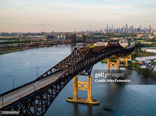 Modern Bridge Front View Photos and Premium High Res Pictures - Getty ...