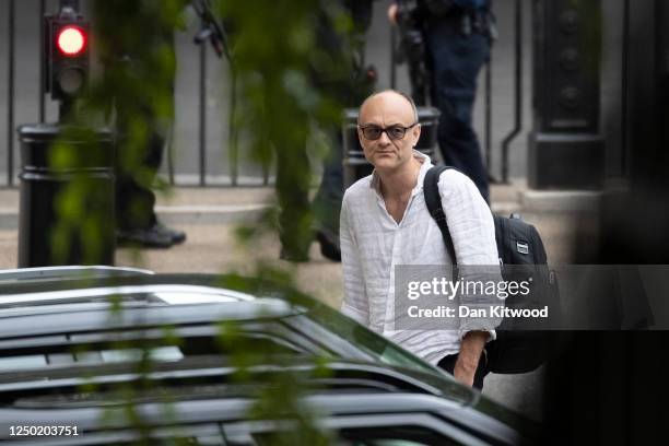 Dominic Cummings, adviser to British Prime Minister Boris Johnson, arrives at the back of Downing Street on June 17, 2020 in London, England....