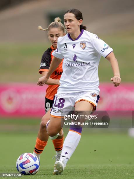 Sadie Lawrence of the Glory in action during the round 20 A-League Women's match between Brisbane Roar and Perth Glory at Perry Park, on April 1 in...
