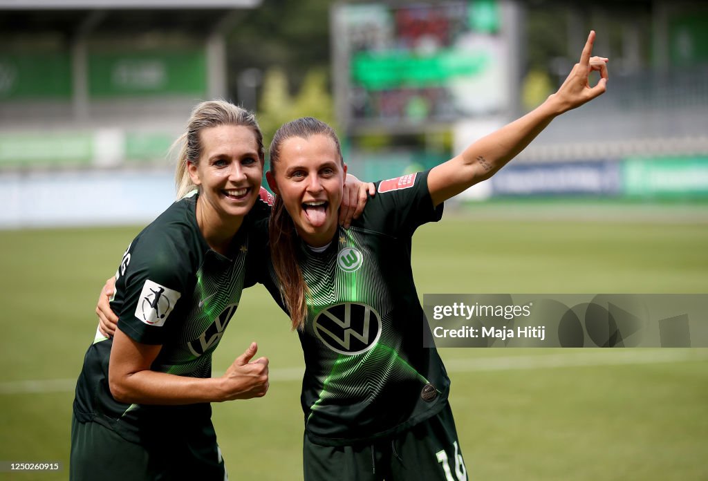 VfL Wolfsburg Women's v SC Freiburg Women's - Flyeralarm Frauen-Bundesliga