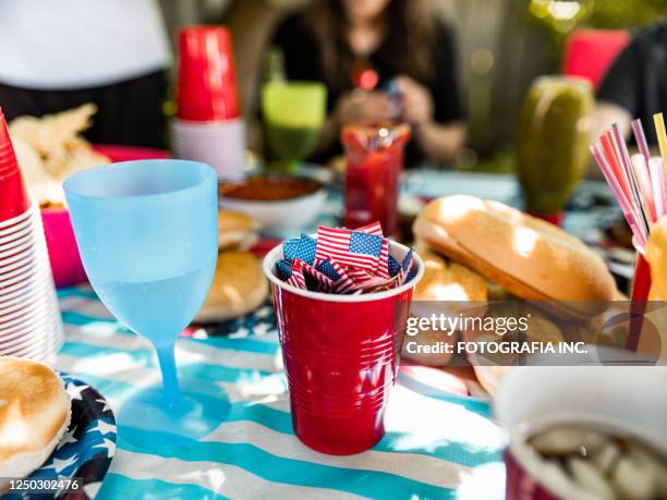 4th july bbq table set up - body issue celebration party stock pictures, royalty-free photos & images