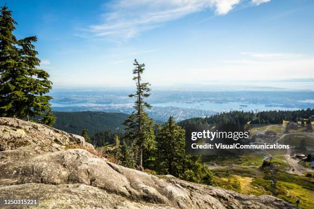 vancouver urban skyline. - vancouver skyline stock pictures, royalty-free photos & images