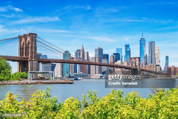 pont de brooklyn et horizon new york city etats-unis manhattan - new-york-city photos et images de collection