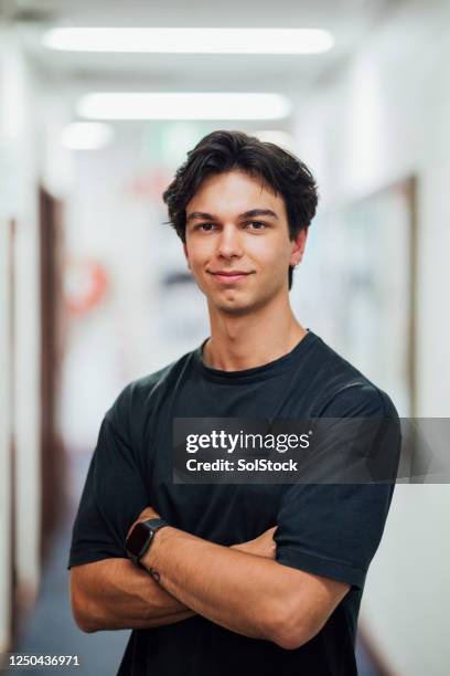 étudiant masculin - jeunes hommes photos et images de collection
