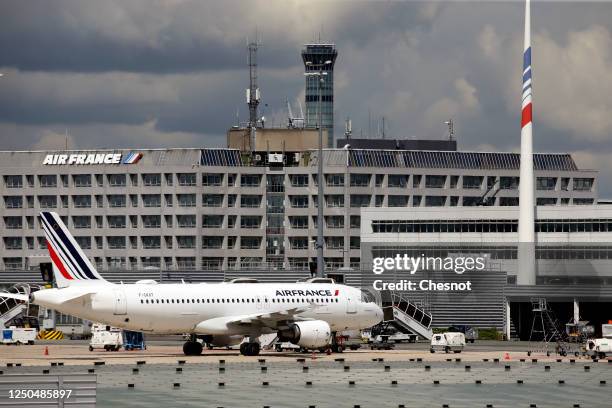 An Air France aircraft is parked on the tarmac at Paris Charles de Gaulle airport on June 18, 2020 in Roissy-en-France, France. The airline company...