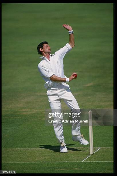 Richard Hadlee in action during the 1st Test between England and New Zealand at Lords. Mandatory Credit:Adrian Murrell/Allsport UK
