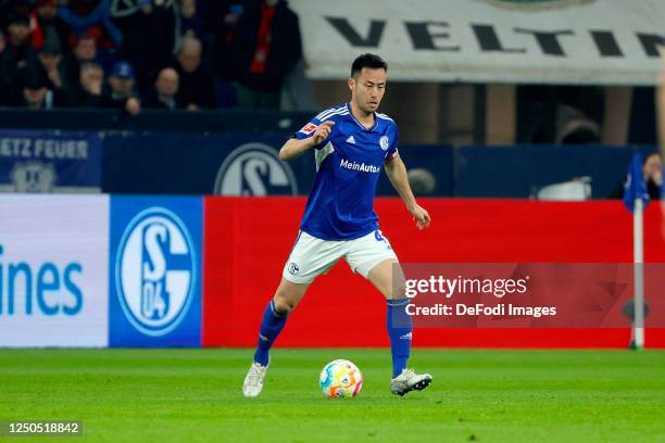 Maya Yoshida of FC Schalke 04 controls the Ball during the Bundesliga match between FC Schalke 04 and Bayer 04 Leverkusen at Veltins-Arena on April...