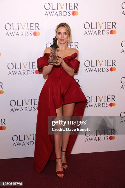 Jodie Comer, winner of the Best Actress award for "Prima Facie", poses in the winner's room at The Olivier Awards 2023 at Royal Albert Hall on April...