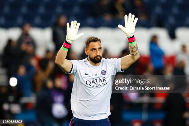 Goalkeeper Gianluigi Donnarumma of Paris Saint Germain warming up during the Ligue 1 match between Paris Saint-Germain and Olympique Lyon at Parc des...