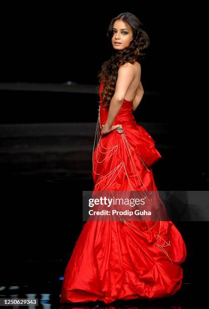 Dia Mirza walks the runway during the Shantanu and Nikhil Chivas Fashion Show on September 28,2008 in Mumbai, India.