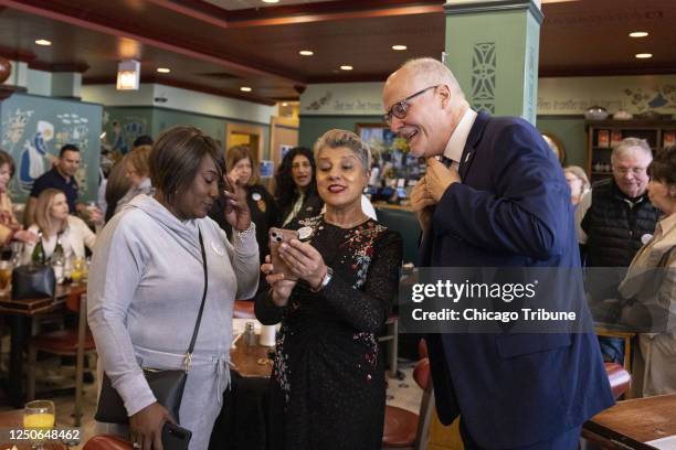 Chicago mayoral candidate Paul Vallas campaigns at Ann Sather restaurant in Lakeview Sunday, April 2, 2023.