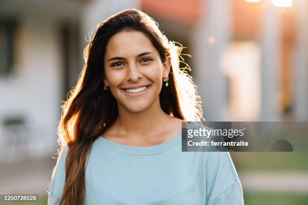 university student portrait in campus - beautiful college girls stock pictures, royalty-free photos & images