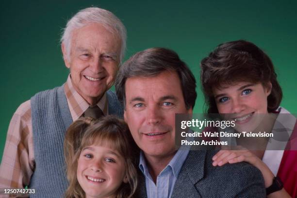 Lew Ayres, Maia Brewton, Robert Wagner, Samantha Smith promotional photo for the ABC tv series 'Lime Street'.