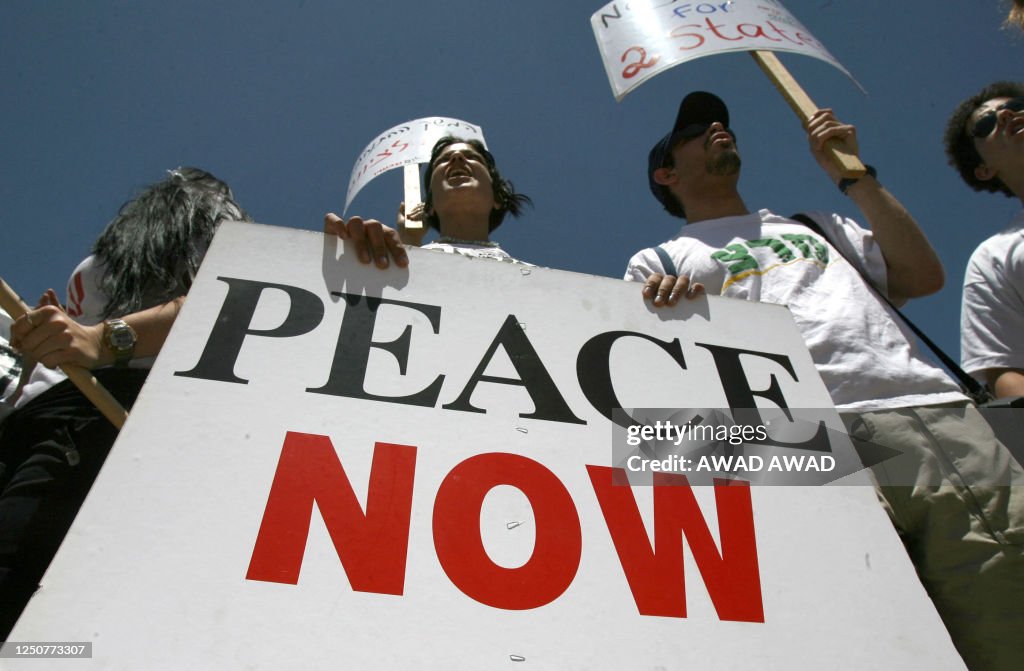 MIDEAST-PALESTINIAN-ISRAEL-HISTORY-WAR-67-DEMO