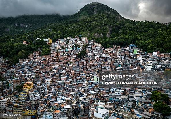 Favela Rack TOPSHOT - Aerial view of the Rocinha favela in Rio de Janeiro,... News ...