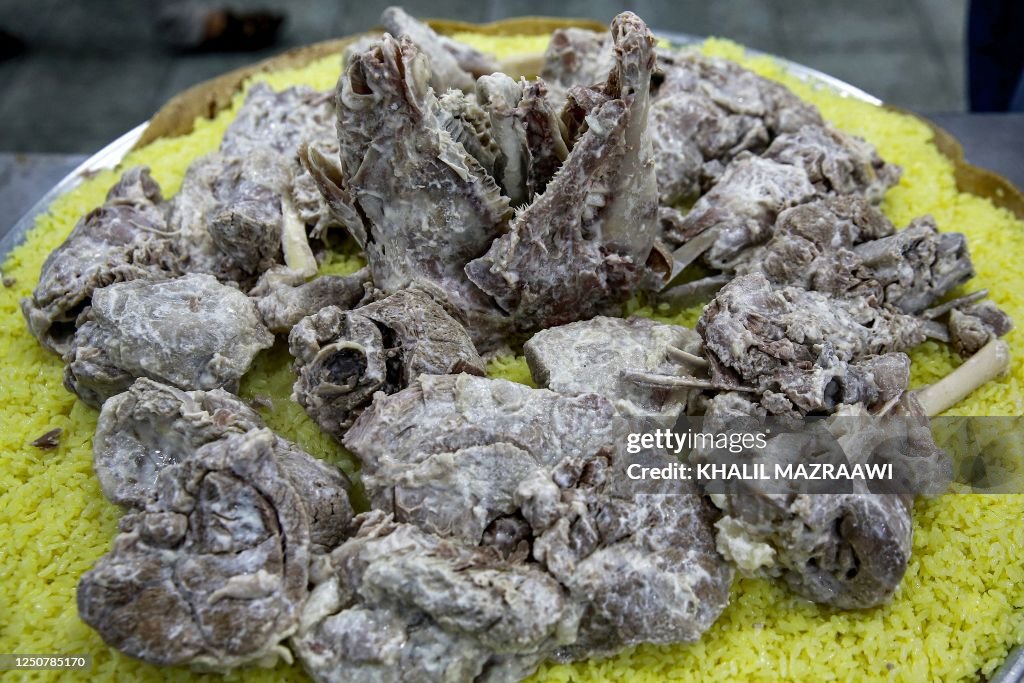 JORDAN-CULTURE-FOOD-TRADITION-MANSAF