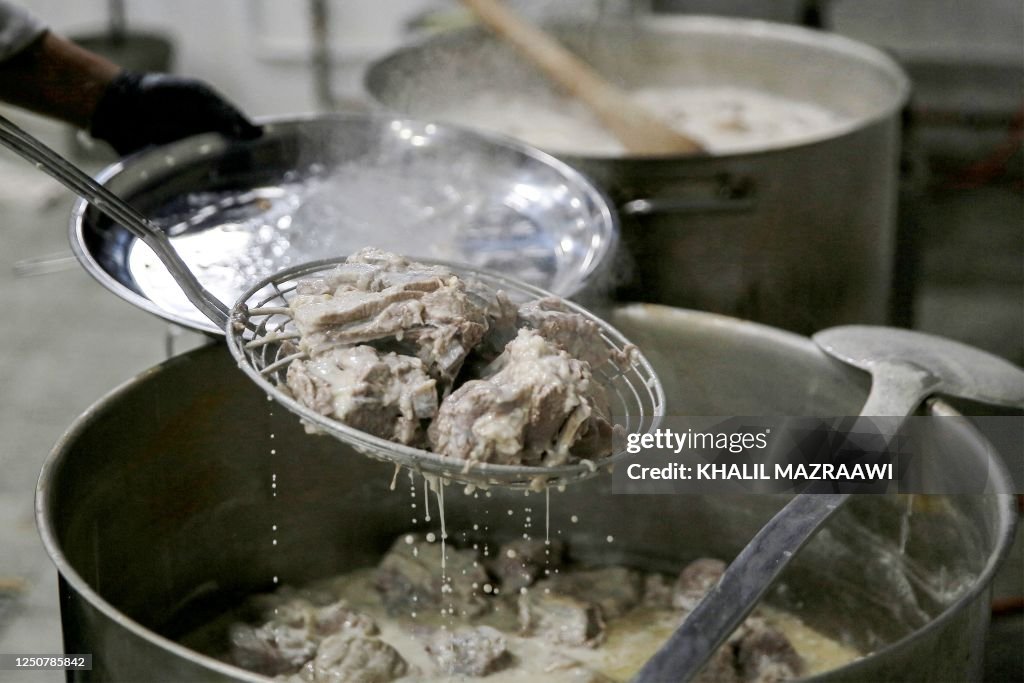 JORDAN-CULTURE-FOOD-TRADITION-MANSAF