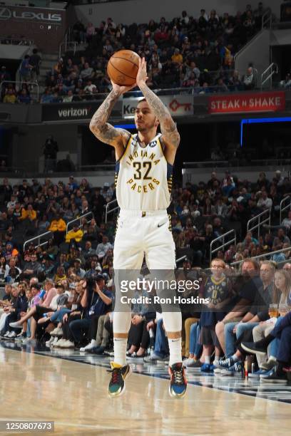 Gabe York of the Indiana Pacers shoots the ball during the game against the New York Knicks on April 5, 2023 at Gainbridge Fieldhouse in...