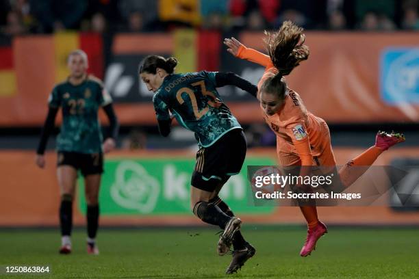 Sara Doorsoun of Germany, Lieke Martens of Holland Women during the International Friendly Women match between Holland Women v Germany Women at the...