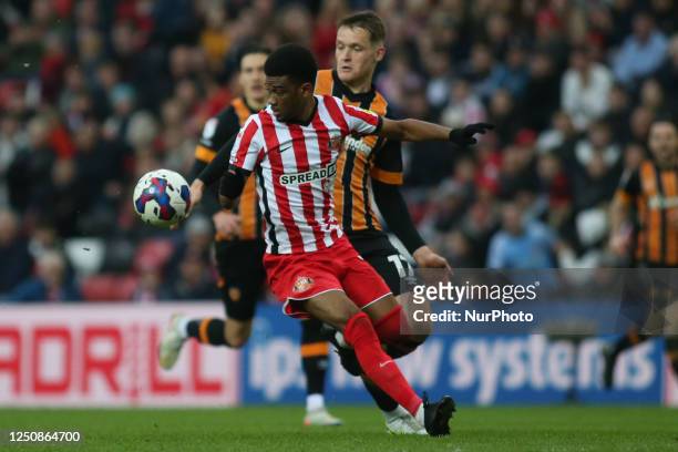 Sunderland's Amad Diallo breaks away from Hull City's Sean McLoughlin during the Sky Bet Championship match between Sunderland and Hull City at the...