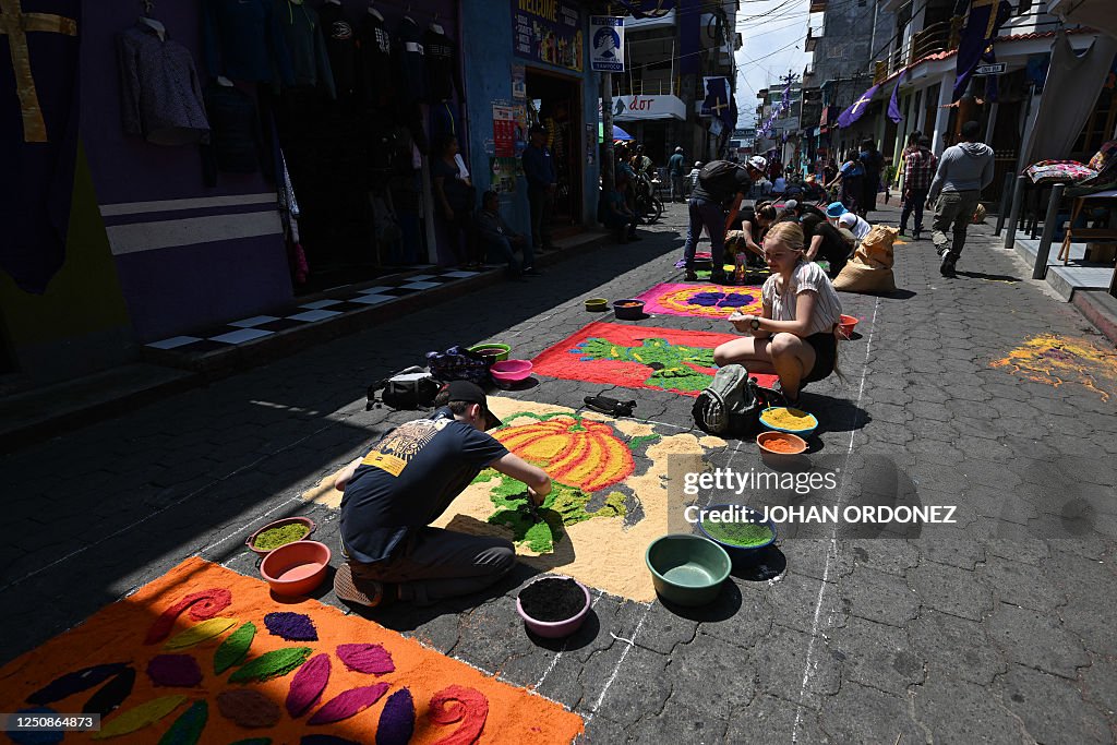 GUATEMALA-RELIGION-HOLY WEEK-GOOD FRIDAY-PROCESSION