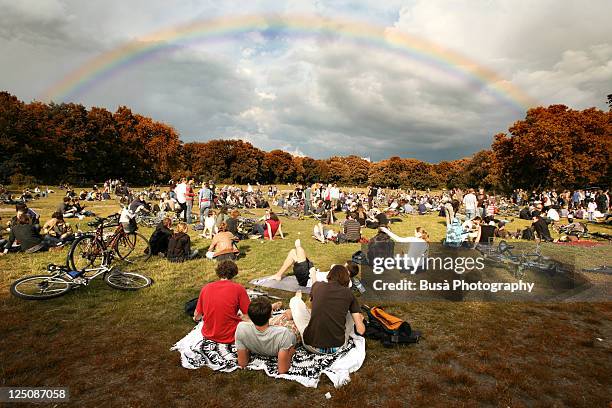 rainbow - berlin people ストックフォトと画像