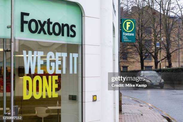 Fextons Foxtons Office Photos and Premium High Res Pictures - Getty Images