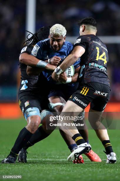 Hoskins Sotutu of the Blues charges forward during the round 2 Super Rugby Aotearoa match between the Chiefs and the Blues at FMG Stadium Waikato on...