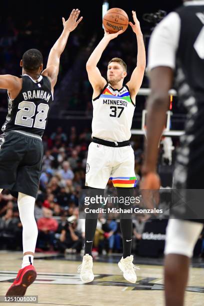 Matt Ryan of the Minnesota Timberwolves shoots the ball during the game against the San Antonio Spurs on April 8, 2023 at the AT&T Center in San...