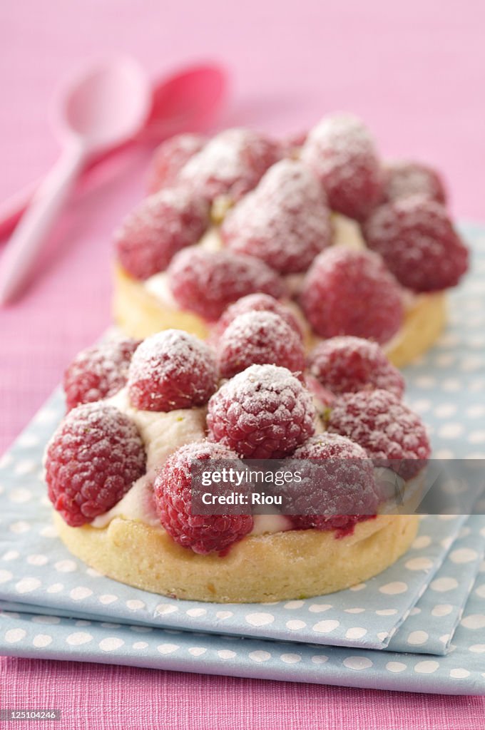 Little raspberry tart