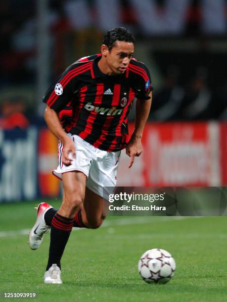 Ricardo Oliveira of AC Milan in action during the UEFA Champions League Group H match between AC Milan and Anderlecht at the Stadio Giuseppe Meazza...