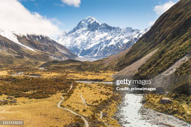 new zealand scenic mountain landscape at aoraki mount cook at summer with nature landscape background in south island new zealand - lake matheson new zealand stock pictures, royalty-free photos & images