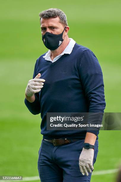 Oscar Garcia Junyent the manager of Celta de Vigo looks on prior to the Liga match between RC Celta de Vigo and Deportivo Alaves at Abanca-Balaídos...