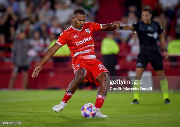 Famous Rondon Salomon Rondon Photos and Premium High Res Pictures - Getty Images