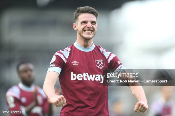 West Ham United's Declan Rice celebrates at the end of the match during the Premier League match between Fulham FC and West Ham United at Craven...