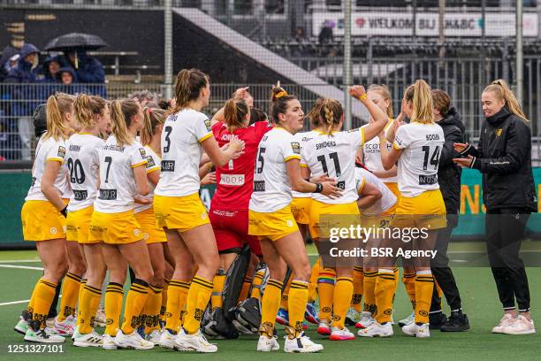 Players of Den Bosch celebrate the win during the ABN AMRO EHL FINAL8 - Final Women match between HC Den Bosch and Club Campo de Madrd at the Wagener...