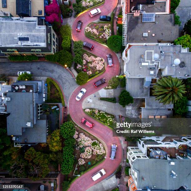 drone shot, straight down, of lombard street, san francisco, california, usa - stock video - lombard street san francisco photos et images de collection