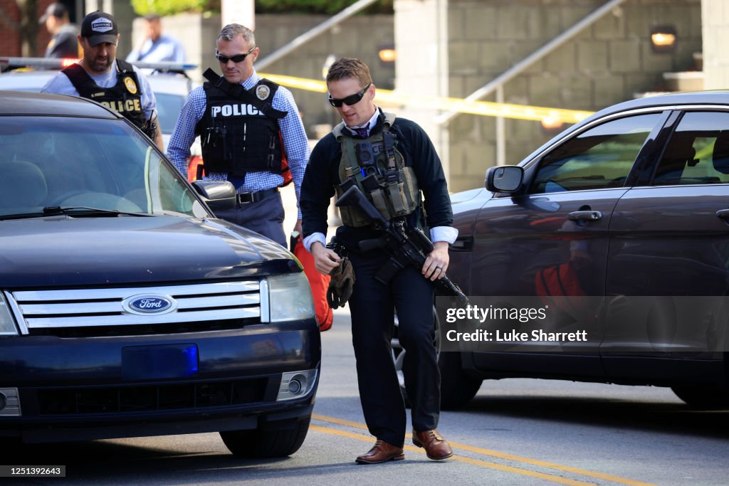 Shooting At Louisville, Kentucky Bank Leaves At Least Four Dead