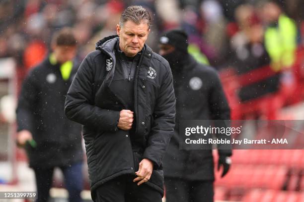 Steve Cotterill the head coach / manager of Shrewsbury Town during the Sky Bet League One between Barnsley and Shrewsbury Town at Oakwell Stadium on...