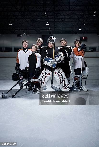 youth hockey team - ice hockey player bildbanksfoton och bilder