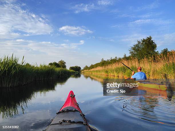 kayaking - kano stockfoto's en -beelden