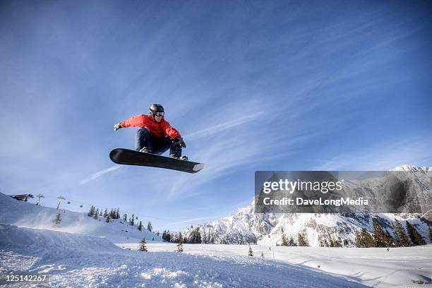 snowboard em midair - mens long jump - fotografias e filmes do acervo